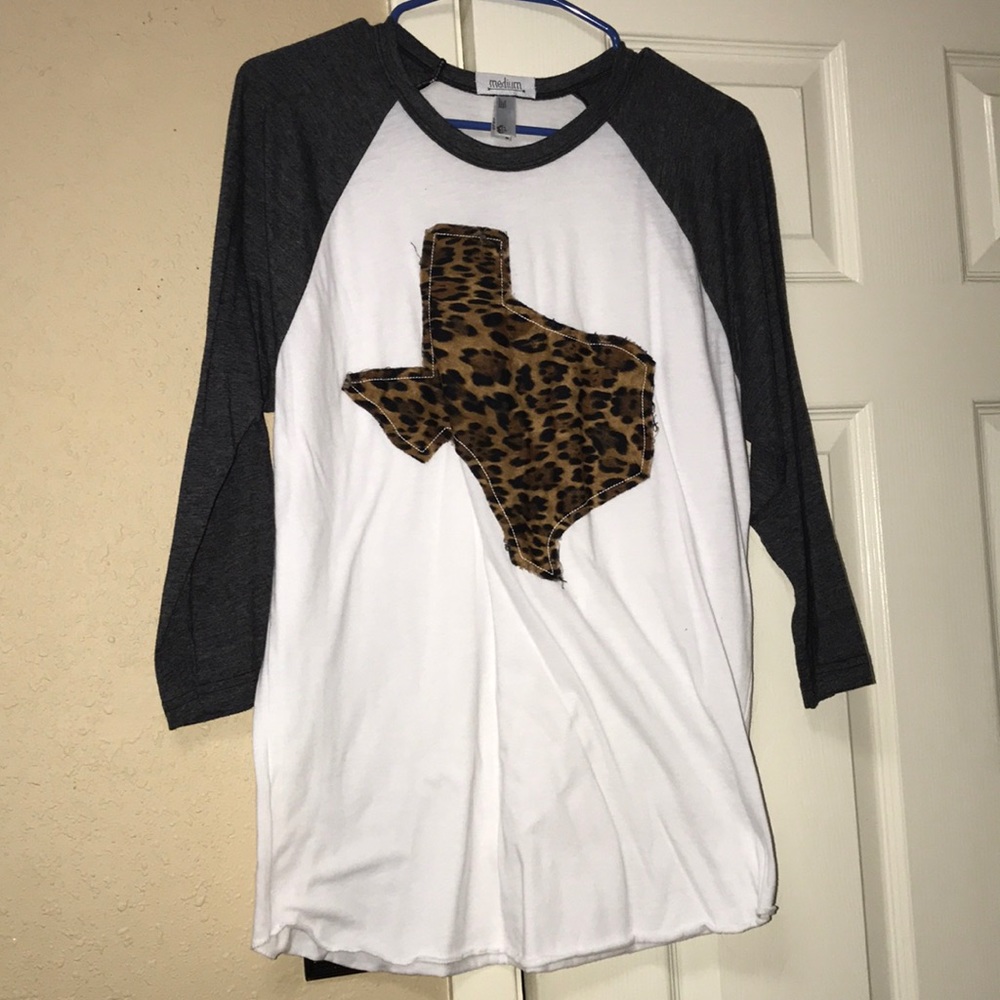 Cheetah Texas 3/4 length top